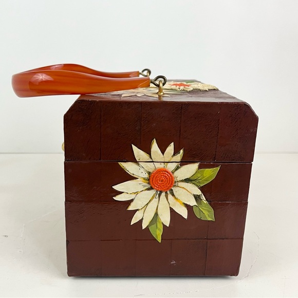 Vintage 60’s / 70’s Floral Daisy Wooden Box Purse with Handle Artist Signed - Picture 5 of 12